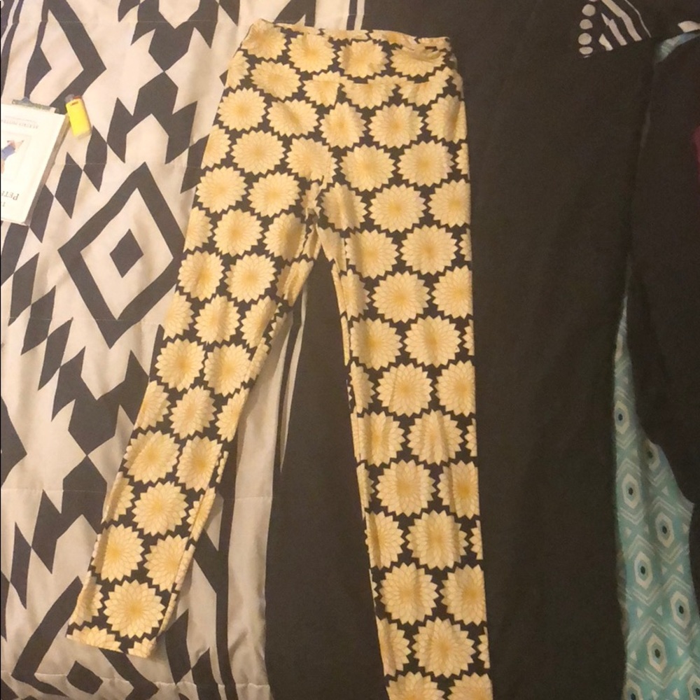 Lularoe tween leggings